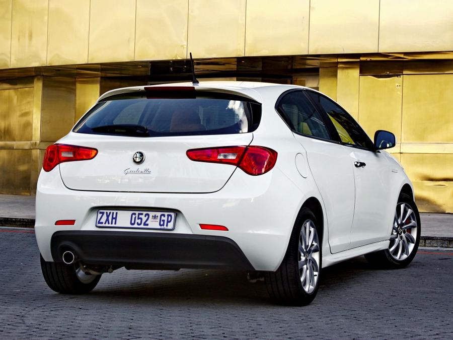  Alfa Romeo Giulietta 2011 года  (ZA) (фото 3 из 7)